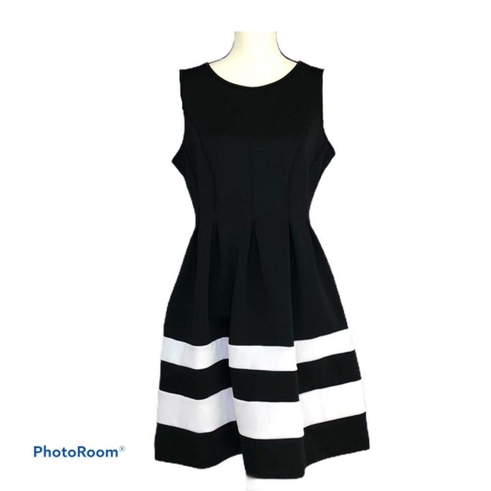 Apt. 9 Sleeveless Black Pocket Dress